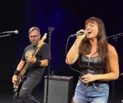 Band performance photo 19