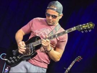 Band performance photo 36